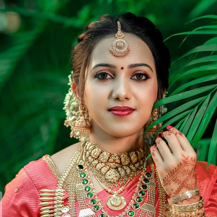 HOURI BEAUTY CENTER THALASSERY